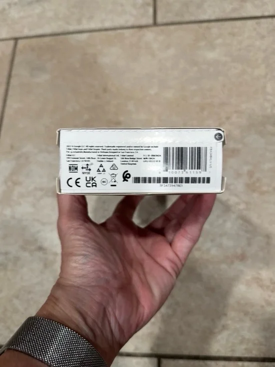 fitbit inspire 3 NEW Sealed - Picture 4 of 5